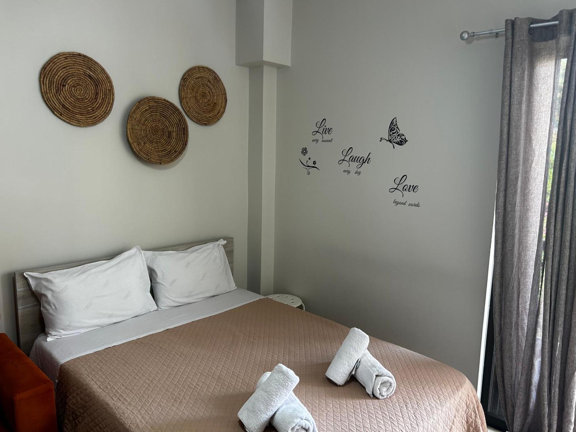 Central House Karistos การิสโตส ภายนอก รูปภาพ